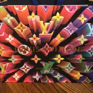 Louis Vuitton holiday shopping bag 2019